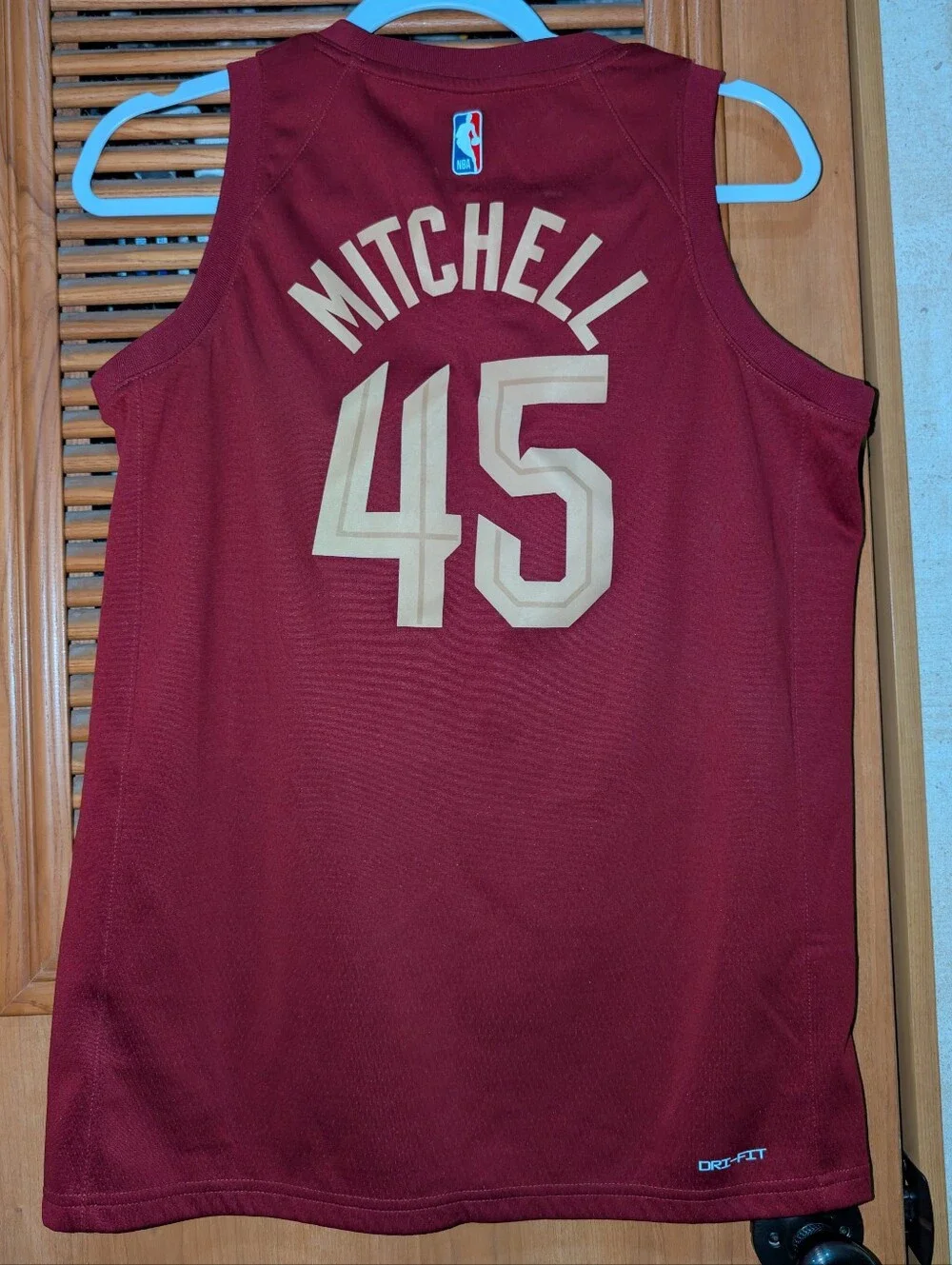 Cleveland Donovan Mitchell Nike Wine Swingman Jersey - Icon Edit Sz. Youth Large